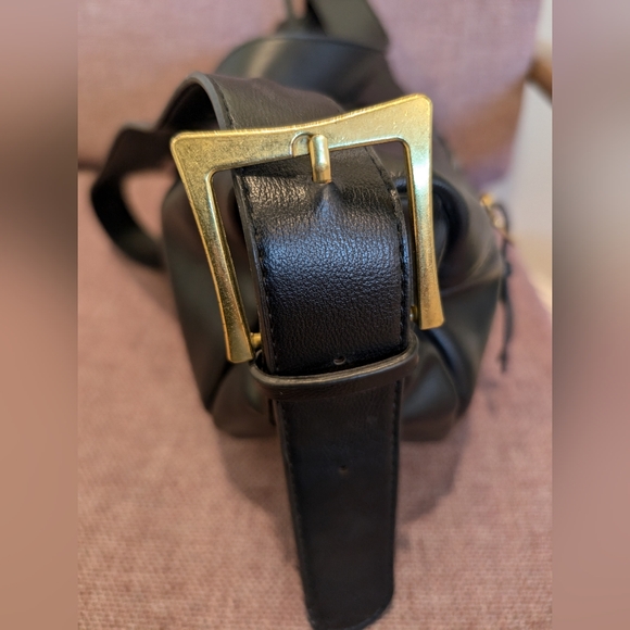 SLOUCHY VEGAN LEATHER CROSSBODY - Picture 3 of 6